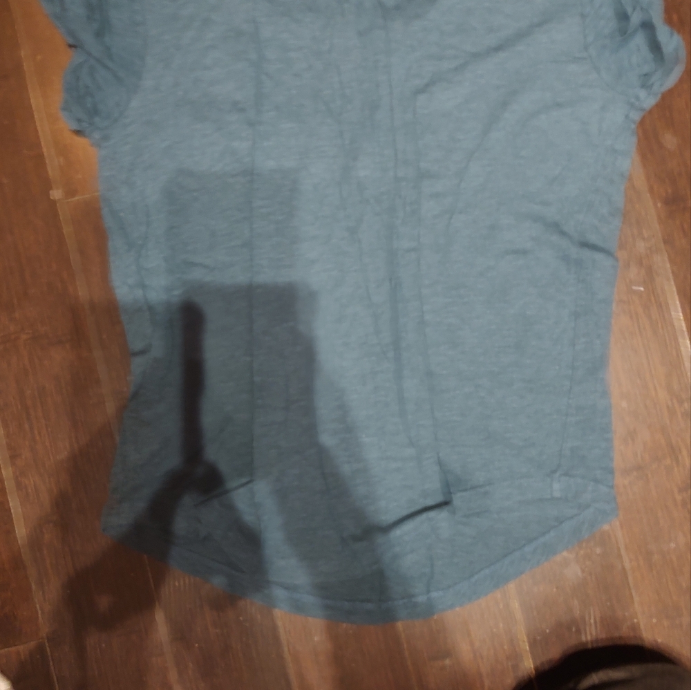 Top - Picture 2 of 2